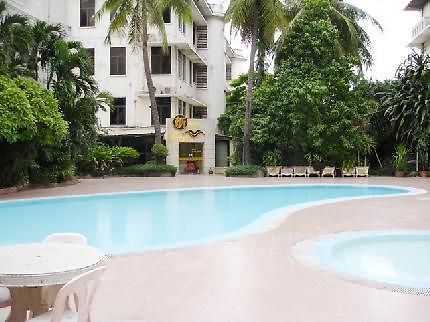 Holiday Hotel Phnom Penh Bagian luar foto