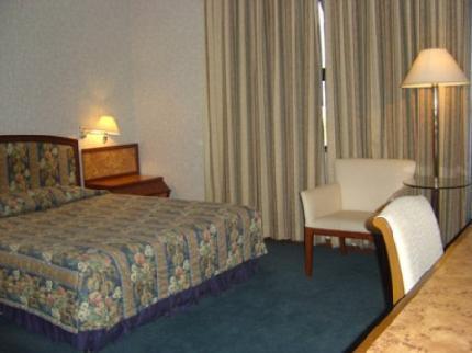 Holiday Hotel Phnom Penh Bagian luar foto